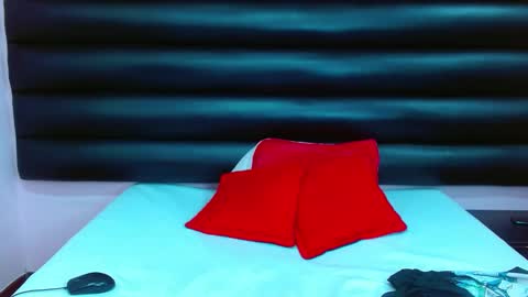 AlaSmith  online show from December 7, 2024, 2:20 am