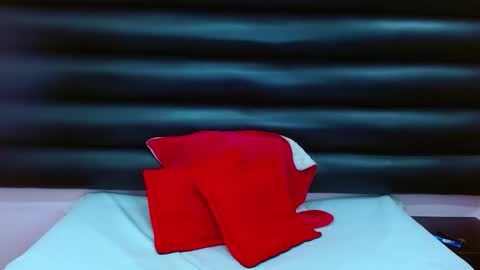 AlaSmith  online show from December 17, 2024, 2:01 am