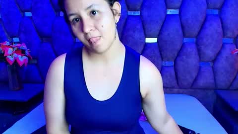Snapshot of alasmith_ chatting on June 1, 2026, 2:57 am AlaSmith online show from June 1, 2026, 2:57 am