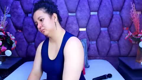 Snapshot of alasmith_ chatting on June 18, 2026, 2:01 am AlaSmith online show from June 18, 2026, 2:01 am