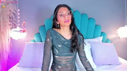 Alassia Hocthner online show from September 16, 2025, 11:33 am