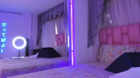 albaandthayron online show from December 14, 2024, 12:12 pm