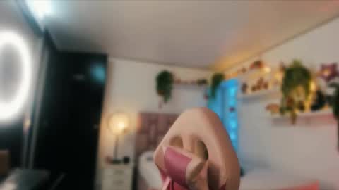 albaandthayron online show from February 19, 2025, 12:00 pm