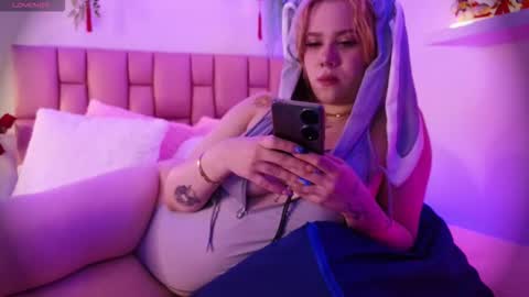 albaandthayron online show from October 3, 2025, 11:51 am