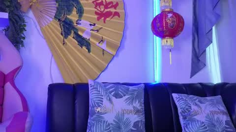 albaandthayron online show from April 21, 2026, 12:00 pm