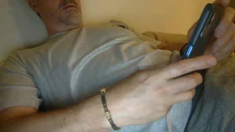albandant online show from April 28, 2026, 7:35 am