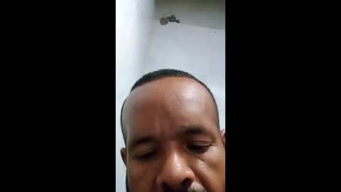 albeiro70790 online show from May 19, 2026, 3:46 am