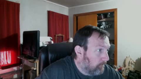 Snapshot of alberik2316 chatting on February 23, 2025, 7:28 pm Alberik online show from February 23, 2025, 7:28 pm