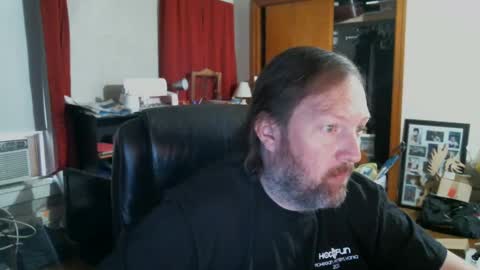 Snapshot of alberik2316 chatting on October 11, 2025, 2:48 pm Alberik online show from October 11, 2025, 2:48 pm