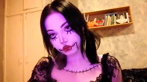 Snapshot of alberthamazierski chatting on October 29, 2025, 1:35 pm Im Katrina online show from October 29, 2025, 1:35 pm