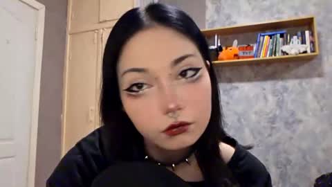 Snapshot of alberthamazierski chatting on November 5, 2025, 4:07 pm Im Katrina online show from November 5, 2025, 4:07 pm