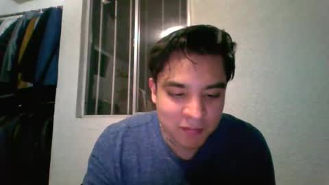 albertoarenas16 online show from April 12, 2026, 2:16 am