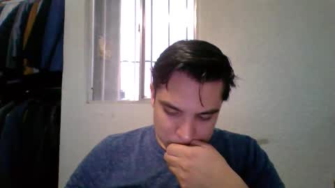 albertoarenas16 online show from April 13, 2026, 12:05 am