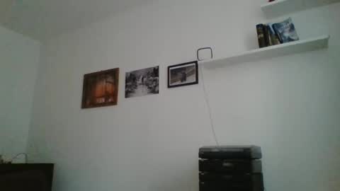 Snapshot of albertodivenire chatting on February 8, 2025, 11:22 am albertodivenire online show from February 8, 2025, 11:22 am