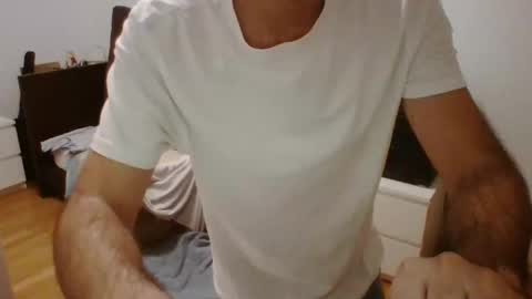 Snapshot of albertodivenire chatting on February 22, 2025, 3:47 pm albertodivenire online show from February 22, 2025, 3:47 pm