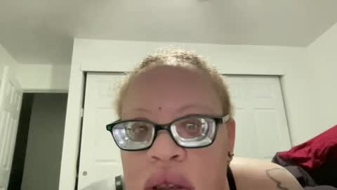 albinoqueen online show from September 13, 2025, 6:13 am