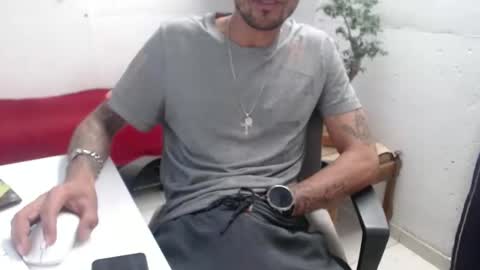 Snapshot of alburthon24 chatting on January 26, 2025, 3:14 pm Alex online show from January 26, 2025, 3:14 pm