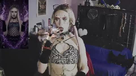 Snapshot of alchemymistic chatting on May 1, 2026, 10:58 pm Mistic witch online show from May 1, 2026, 10:58 pm