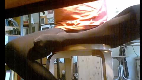 aldolechat online show from October 5, 2025, 6:56 am