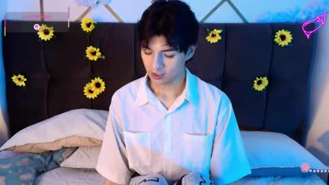 ale_aurarashi online show from May 5, 2026, 2:03 pm
