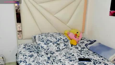 ale_noah_xxx online show from February 25, 2026, 1:37 am