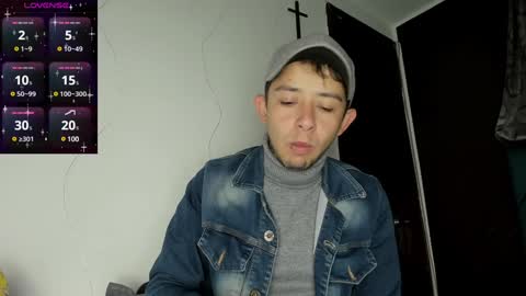 Snapshot of alecadrews_ chatting on January 7, 2025, 7:06 pm ALEC ANDREWS online show from January 7, 2025, 7:06 pm