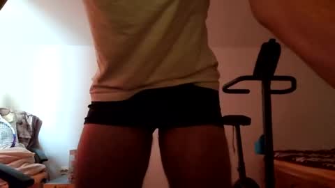 alecjohns123 online show from February 5, 2025, 8:11 am