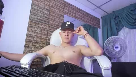 Aleck Boy online show from November 6, 2025, 7:37 pm