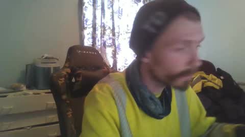 Snapshot of alecum33 chatting on April 1, 2026, 11:11 am alecum online show from April 1, 2026, 11:11 am