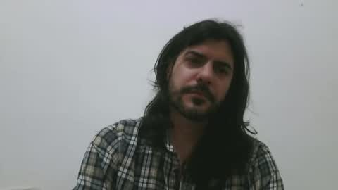AleDaino online show from May 5, 2026, 3:42 pm