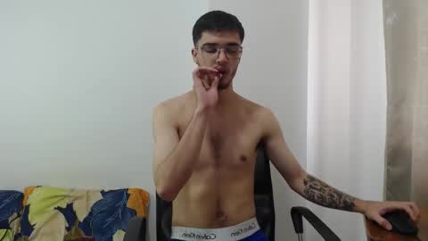 aleex_miller online show from October 3, 2025, 7:22 pm