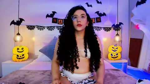 Snapshot of alehia_cute chatting on October 30, 2025, 12:56 am Alehia Cute online show from October 30, 2025, 12:56 am