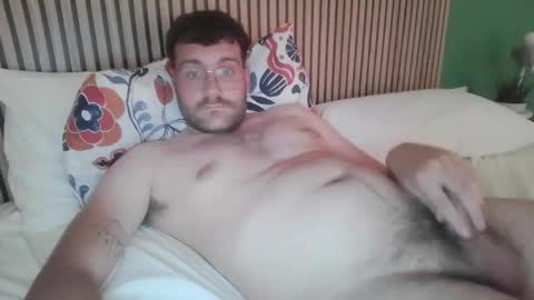 Aleix  online show from April 16, 2026, 5:03 pm