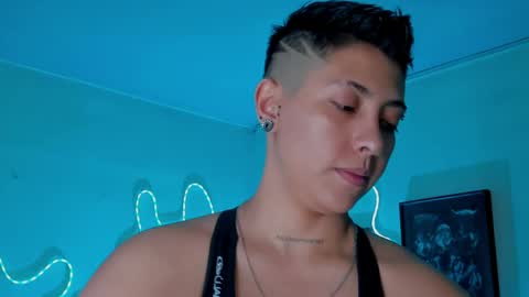 Alejandra online show from April 30, 2026, 11:42 pm