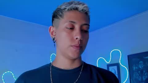 Alejandra online show from June 17, 2026, 10:10 pm