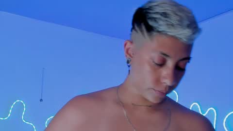 Alejandra online show from July 17, 2026, 7:04 am