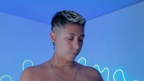 Alejandra online show from August 4, 2026, 6:43 pm