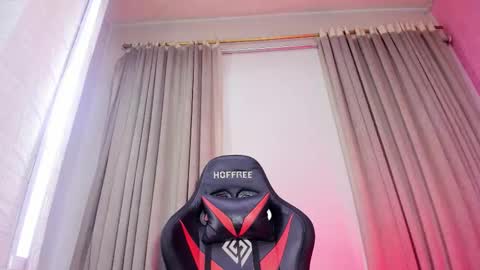 Aleja Hill online show from March 16, 2026, 1:22 am