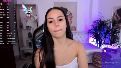 Alejandra online show from January 9, 2025, 11:58 am