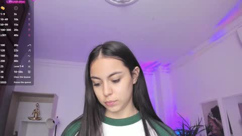 Alejandra online show from February 6, 2025, 11:21 am