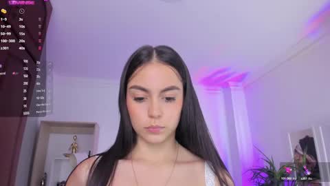 Alejandra online show from February 10, 2025, 5:30 pm