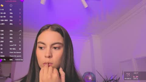 Snapshot of alejaa___ chatting on June 8, 2026, 11:10 am Alejandra online show from June 8, 2026, 11:10 am