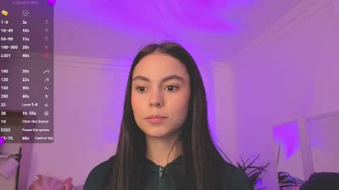 Snapshot of alejaa___ chatting on June 16, 2026, 11:24 am Alejandra online show from June 16, 2026, 11:24 am