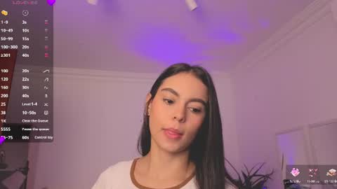 Snapshot of alejaa___ chatting on June 19, 2026, 11:25 am Alejandra online show from June 19, 2026, 11:25 am