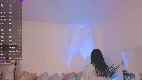 Alejandra online show from June 25, 2026, 11:26 am