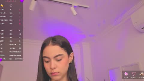Alejandra online show from July 22, 2026, 11:35 am