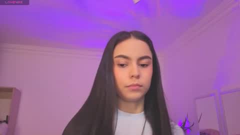 Alejandra online show from August 4, 2026, 11:57 am