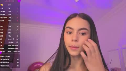 Alejandra online show from August 6, 2026, 11:45 am