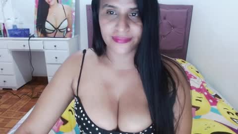Alejandra --independent model online show from December 28, 2024, 12:13 pm