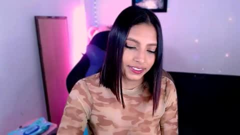 Snapshot of alejaharker chatting on October 17, 2025, 3:20 am Aleja Harker  online show from October 17, 2025, 3:20 am